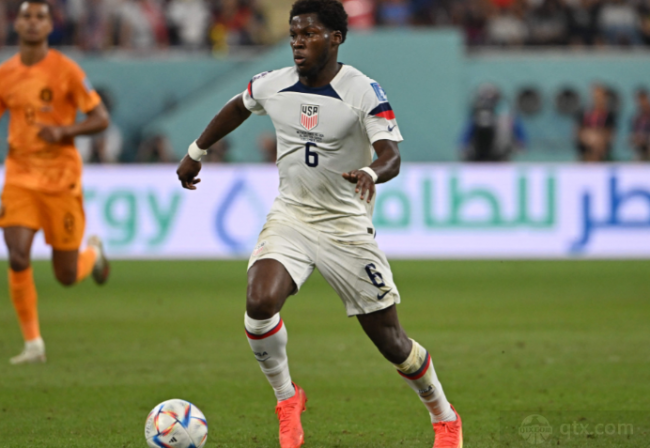 中场的联系 中场的联系